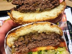 -The Habit Burger Grill 哈比特汉堡(爱琴海店)