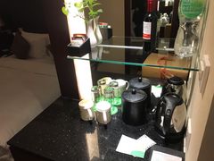 -上海虹桥君丽假日酒店(娄山关路地铁站店)