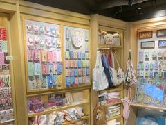 -猫的天空之城概念书店(苏州诚品店)