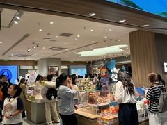 -泡泡玛特POPMART(国金街店)