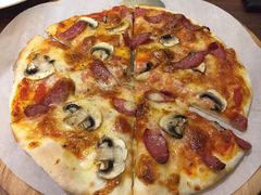 德式肉肠蘑菇披萨-G+KITCHEN(龙湖狮山天街店)