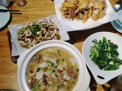 -头上红煨盐鸡·非遗院子餐厅