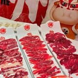广州吃饭还送麻包袋 ，好大一个袋哎[礼花][礼花]