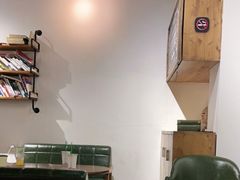 -帕帕珍味·面包茶饮(古城店)