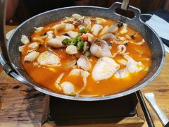 思茅酸汤鱼片-老滇山寨•云南特色菜•地方菜•民族风情歌舞表演(金碧店)