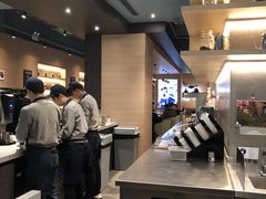 -瑞幸咖啡(外滩SOHO店)