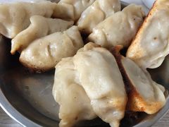 -黄阿姨锅贴大王(万航渡路店)