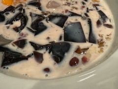 -RUXU入续糖水铺与包(卓悦中心店)