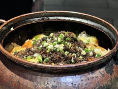 -帅巴人舅母子腊蹄民俗村