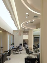 -Mentor Hair Salon