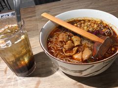 -麻婆婆白家肥肠粉(海岸城店)