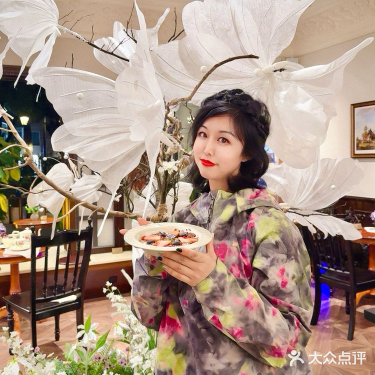 华侨城我家门口的！惊艳南法复古花园餐厅～