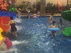 -泉城欧乐堡戏水湾艺术养生温泉