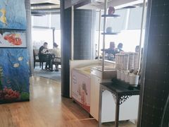 -宝利来国际大酒店-凤凰阁旋转餐厅