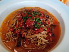 腊肉酸菜笋-椿记烧鹅(叠彩店)