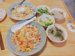 培根鲜露虾仁炒饭-红小满休闲餐厅(十全街店)