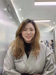 -Tloml salon