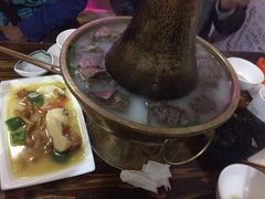 -乡土特色.冷锅鱼.牦牛肉汤锅