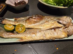 -铭牛烧肉·和牛海鲜自助(高新月牙湖店)