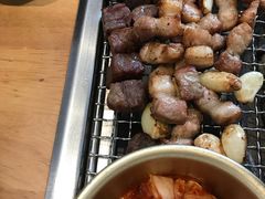 -肉甲韩国木炭烤肉(新壹街1店)