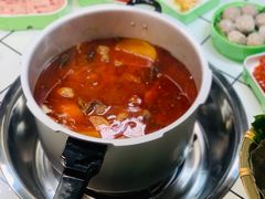 -晓彭肥肠鸡·泡椒鸡火锅(水木天地店)