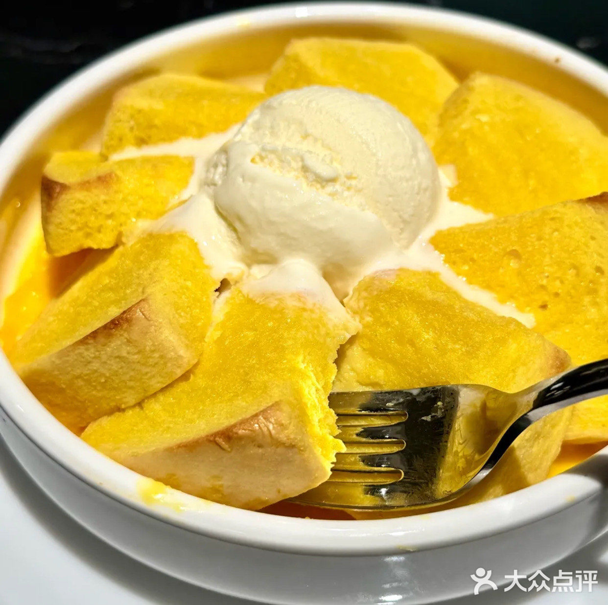 新晋排队王鲁菜餐厅，人气很旺，口味确实不错👍