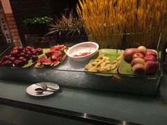 -唐拉雅秀酒店-西锦汇空中BBQ·思创餐厅