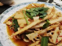 -蔼若春.传承三十年云南菜(金碧公园店)