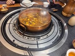 -阿山卓·野生菌火锅·纳西火塘烤肉