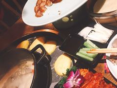 -三人行骨头王火锅(长寿店)