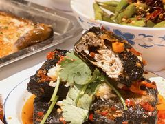 吸饱汤汁-老长沙龙虾馆·聚会餐厅(白石洲店)