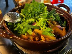 -胡须佬鸡煲四季火锅(海雅缤纷城店)
