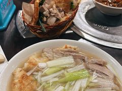 -金卯白肉罩火烧