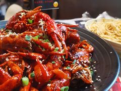 -巴厘龙虾·榜首油焖大虾(音乐学院·沿江酒馆店)