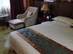 -清水湾酒店(深圳横岗塘坑地铁站店)