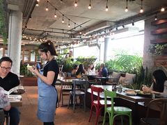 -ROAST coffee & eatery