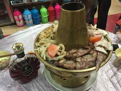 -石磨豆花家常菜·牦牛排土火锅