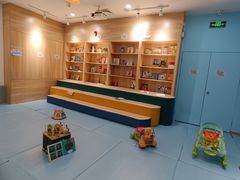 -蓝旗亲子游泳(范湖万达广场店)