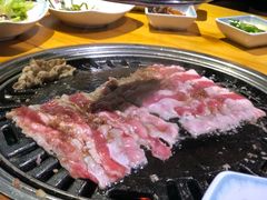-唯成•韩国炭火烤肉 유성고기