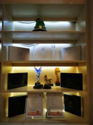 -Bollins波林丝•专研护发中心