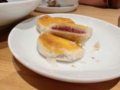 现烤玫瑰鲜花饼-一坐一忘云南菜(北京skp店)