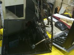 -鸿准通信科技·忠诚手机电脑维修中心(三林店)