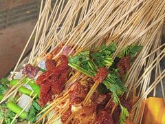 -李记称盘牛杂串串(广厦店)
