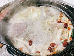 -蚝牛记涮烤牛肉餐厅(滨江国际花园店)