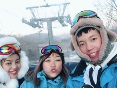 -亚布力新体委滑雪场