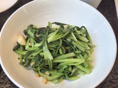 -鱼鲜饭香·招牌汽锅剁椒鱼头王