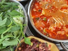 -黄利砖万峰林布依特色酸笋牛肉馆