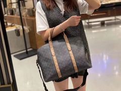 -COACH蔻驰(银泰店)