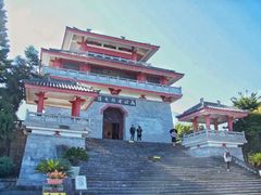 -三塔倒影公园