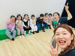 -猴有戏教育戏剧·音乐剧·主持口才·演讲朗诵辩论(环球港华师大校区)